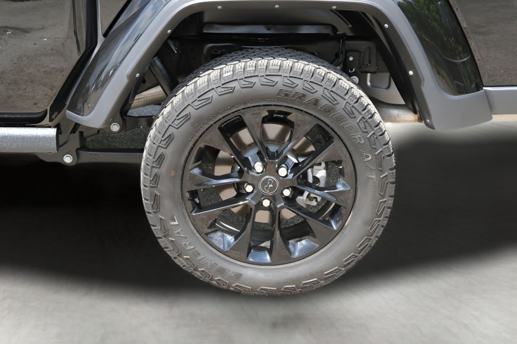 Used Car 2024 Jeep Gladiator  Sport For Sale Under $40,000 In Austin, Texas