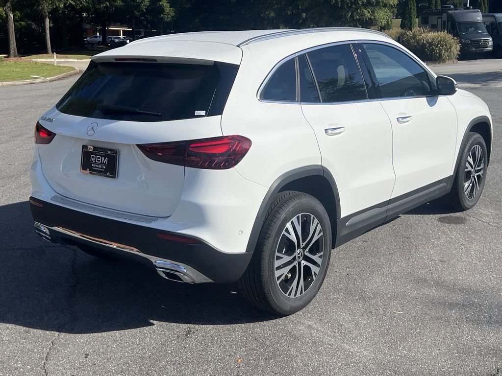 2025 Mercedes-Benz GLA GLA 250 8