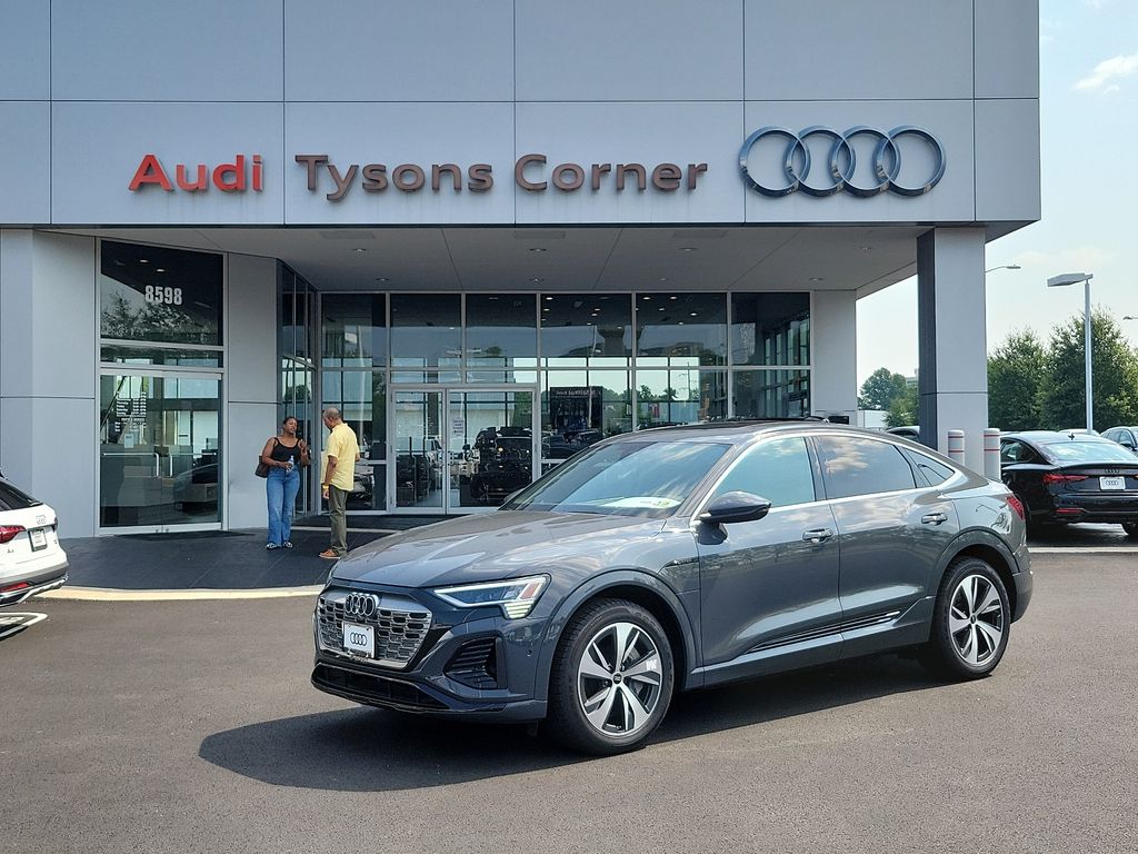 2024 Audi Q8 e-tron  -
                Vienna, VA