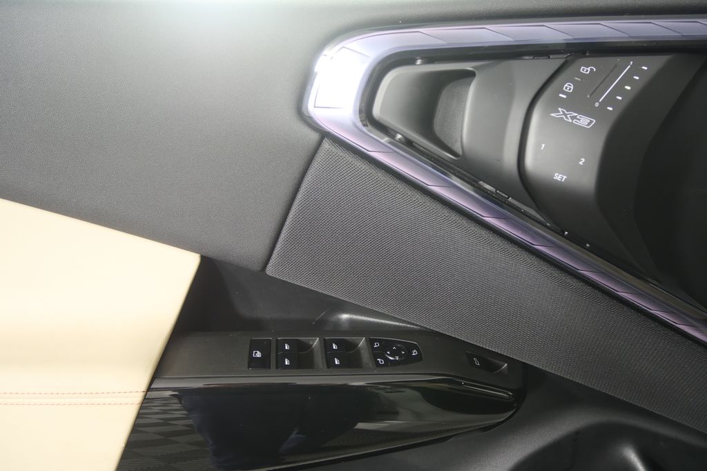 Thumbnail: 2025 BMW X3 - 8