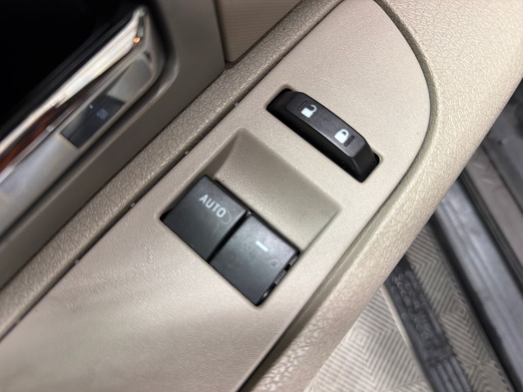 Used 2009  Ford  image 15