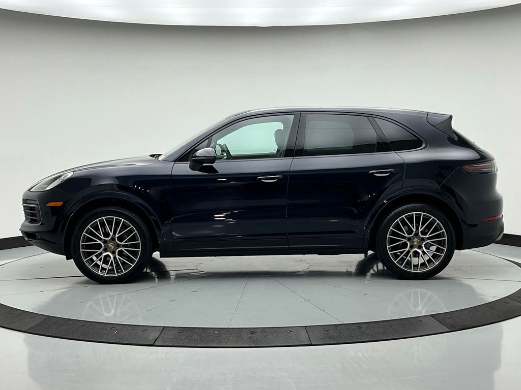Thumbnail: 2023 Porsche Cayenne - 2