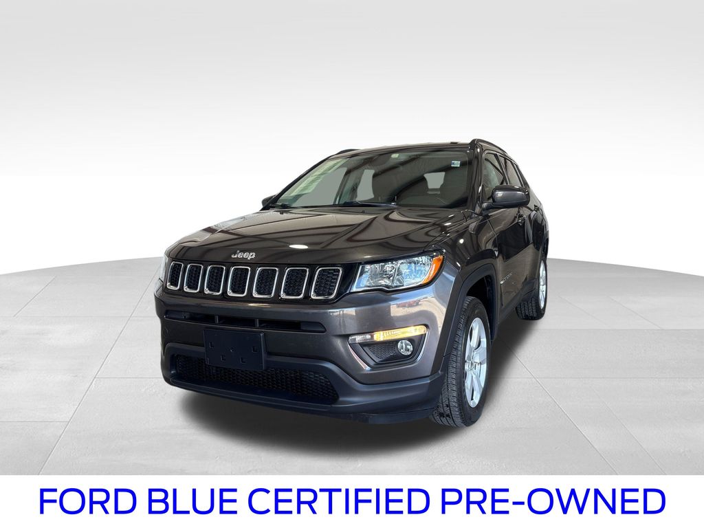 Gray (Granite Crystal Metallic Clearcoat) 2018 Jeep Compass SUV / Crossover Four-Wheel Drive 9-Speed Automatic