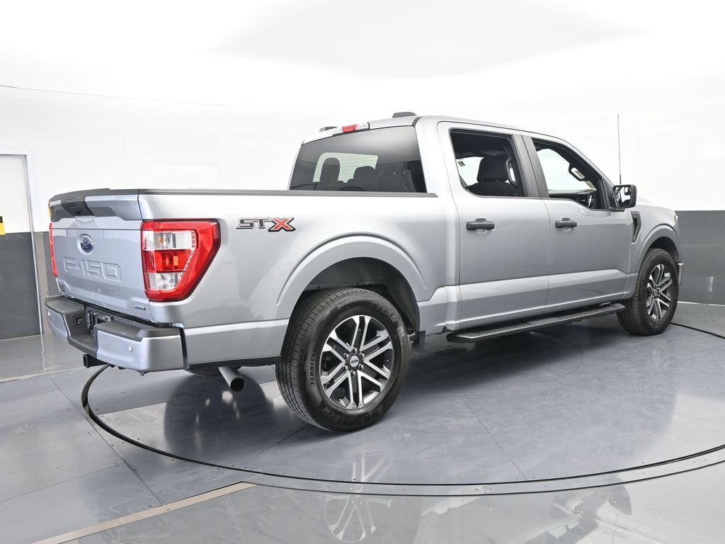 Used 2023 Iconic Silver Metallic Ford XL image 6