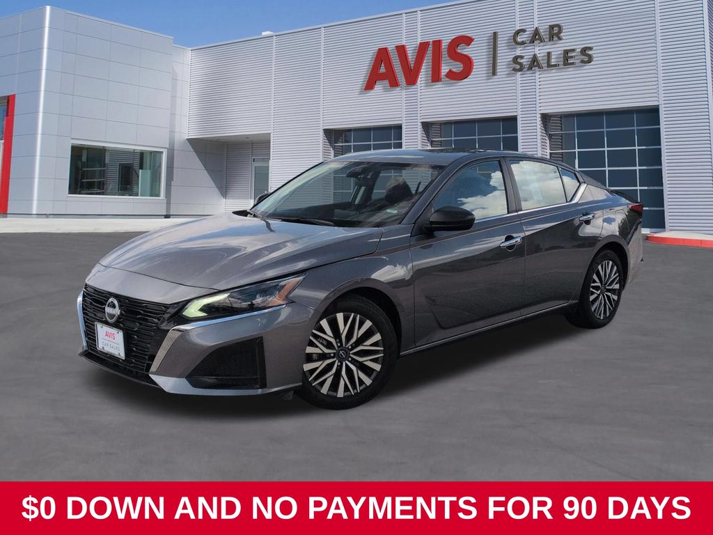 Gray 2025 Nissan Altima Sedan Front-Wheel Drive Continuously Variable Transmission