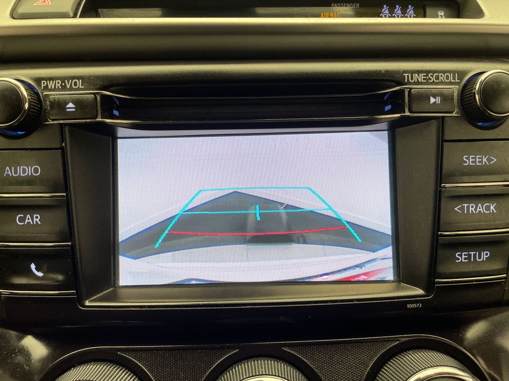 Thumbnail: 2018 Toyota RAV4 - 25