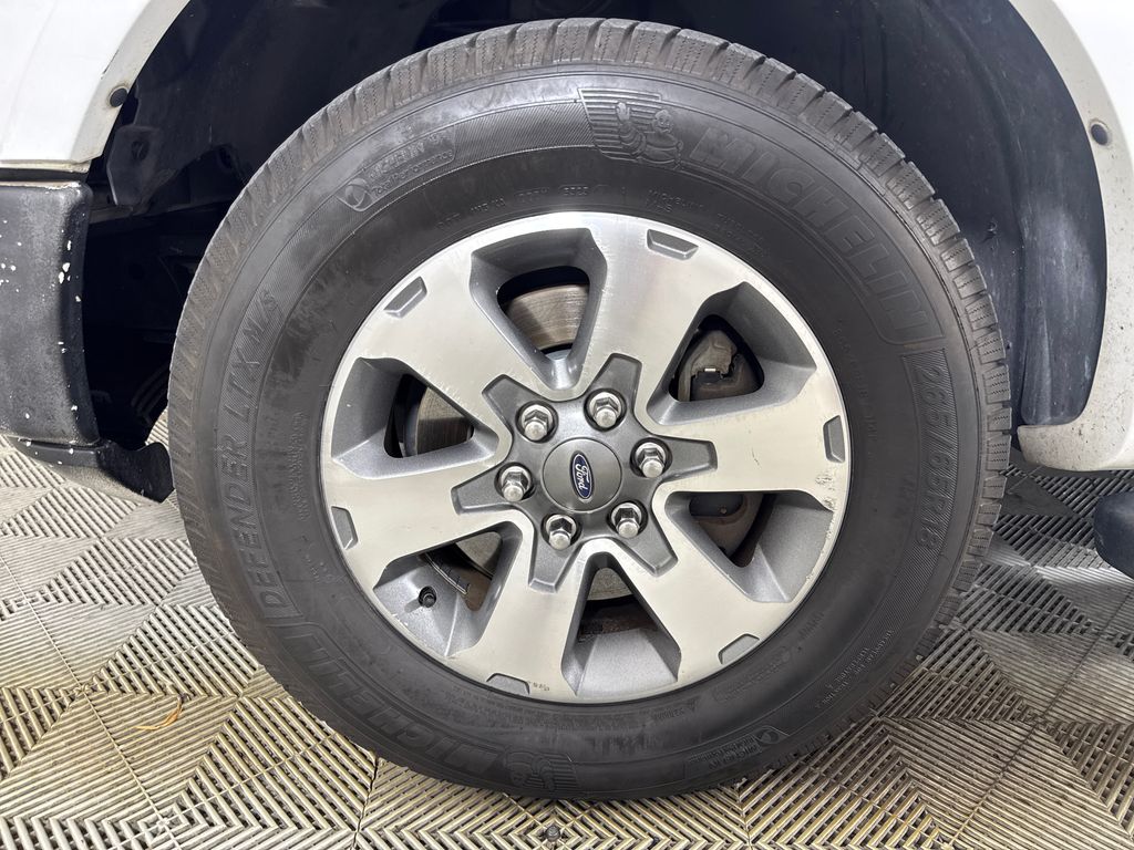 Used 2010 White Ford XLT image 13