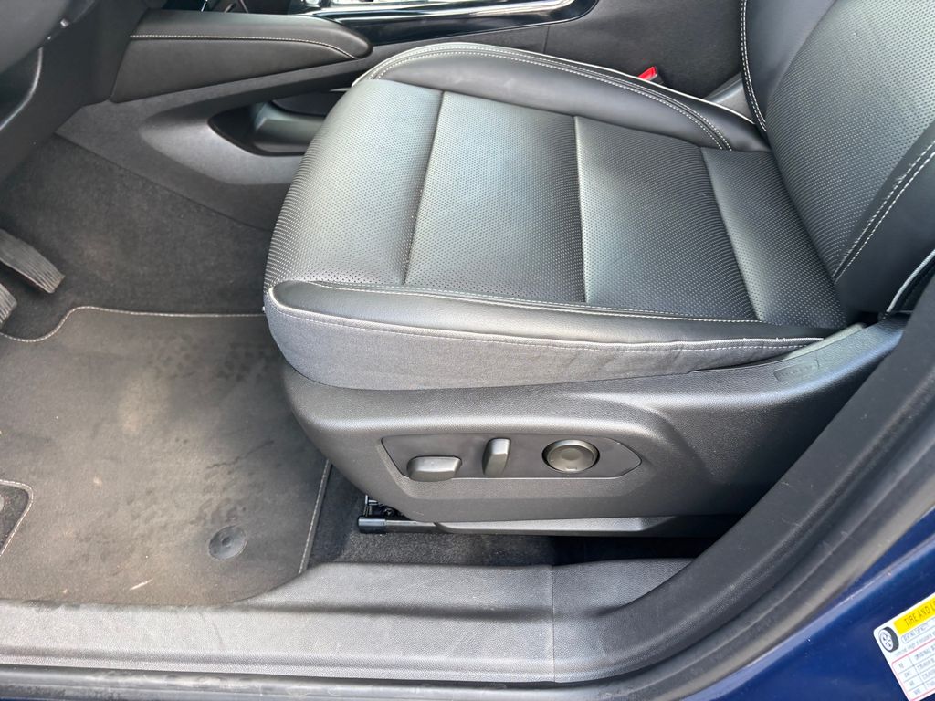 Used Car 2022 Buick Envision  Essence For Sale Under $30,000 In Austin, Texas