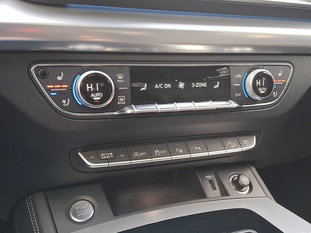 Thumbnail: 2023 Audi Q5 - 16