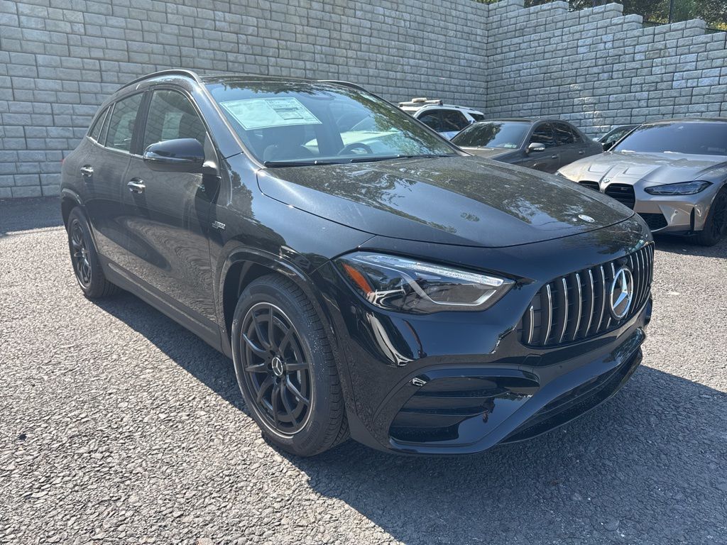 2026 Mercedes-Benz GLA AMG 35 4MATIC