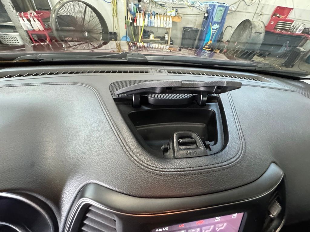 Used 2019 Jeep Cherokee SUV