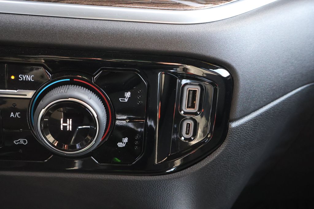 Thumbnail: 2024 Chevrolet Silverado 1500 - 26