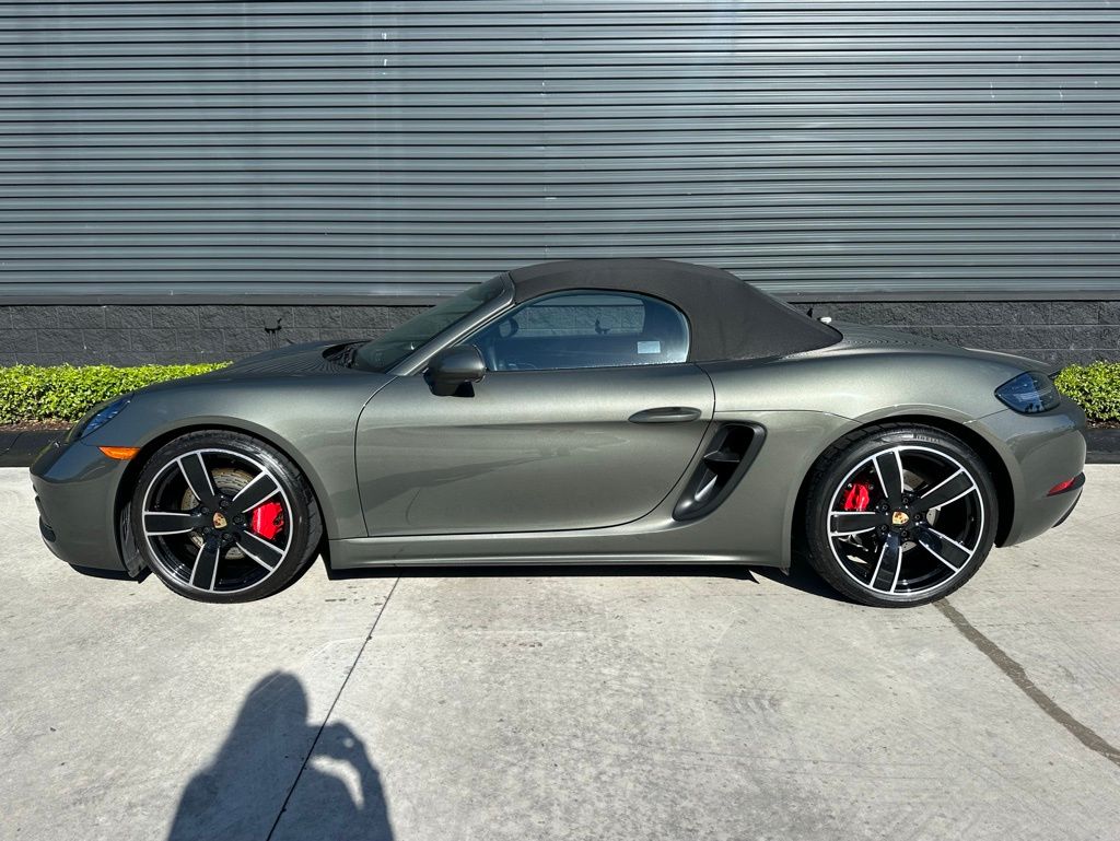 Thumbnail: 2025 Porsche 718 Boxster - 2