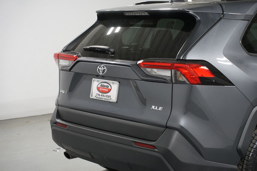 Thumbnail: 2021 Toyota RAV4 - 9