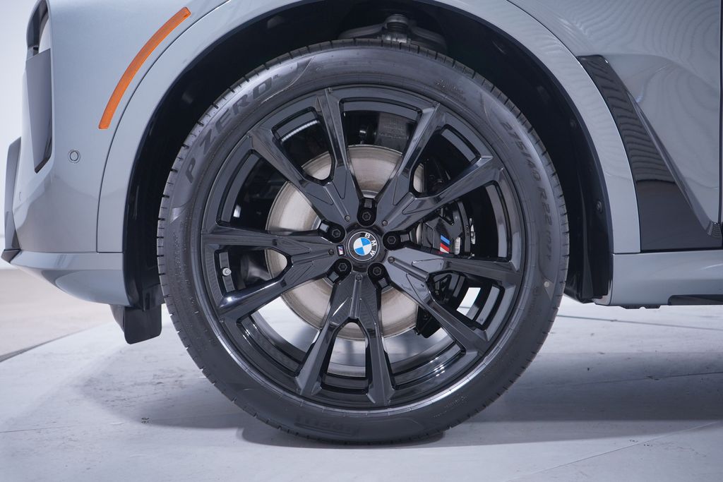Thumbnail: 2026 BMW X7 - 2