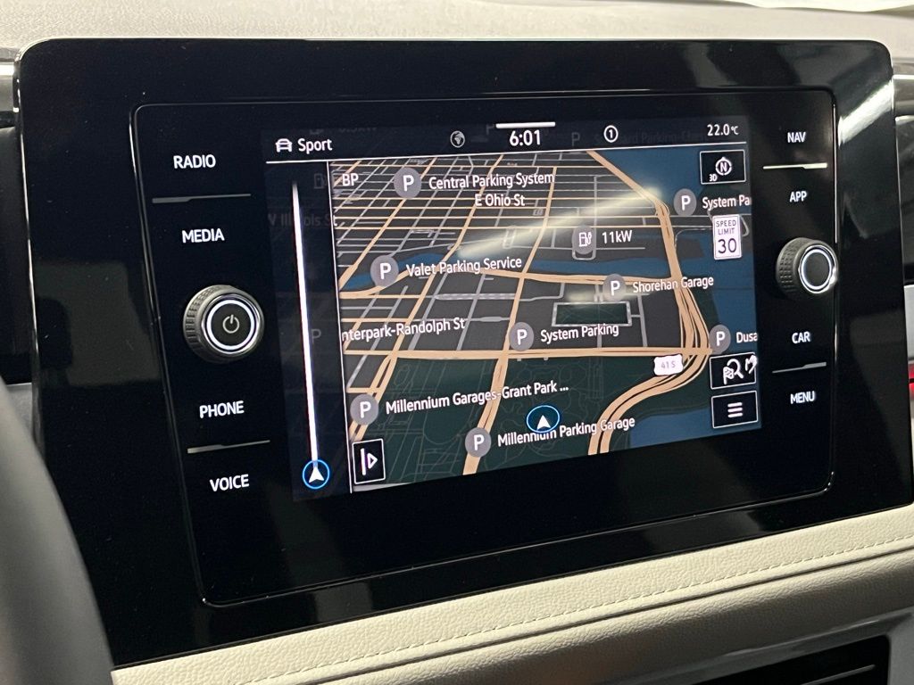 2025 Volkswagen Taos SEL - Photo 29