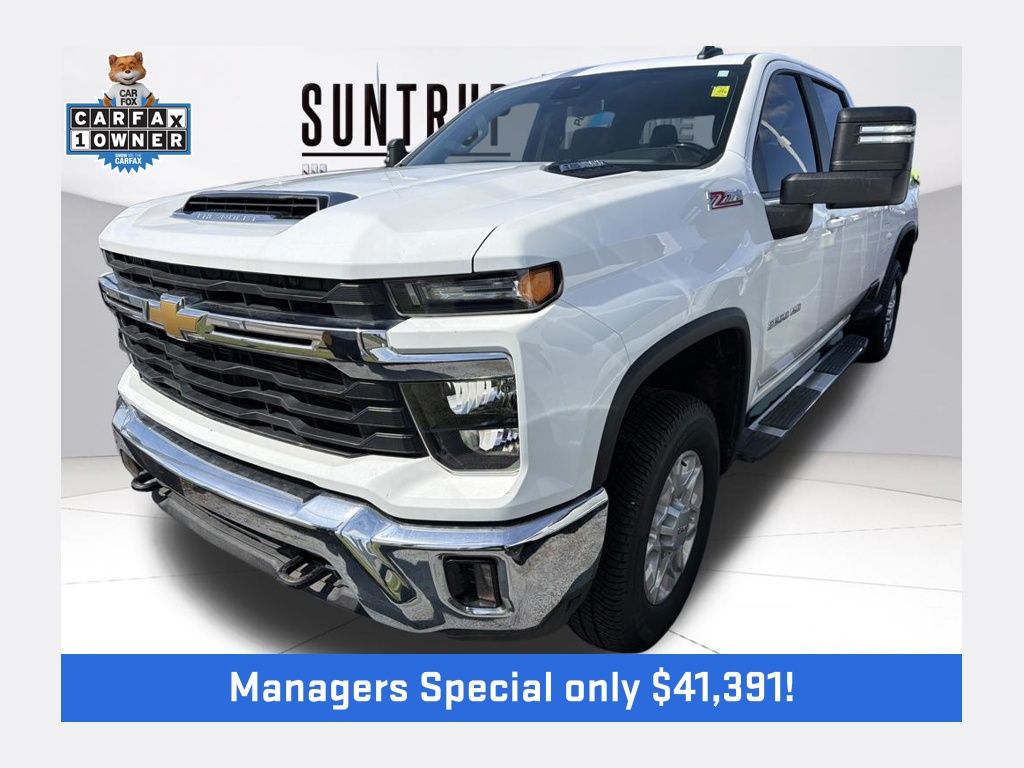 Summit White 2024 Chevrolet Silverado 2500HD LT Crew Cab 4WD Pickup Truck Four-Wheel Drive Automatic