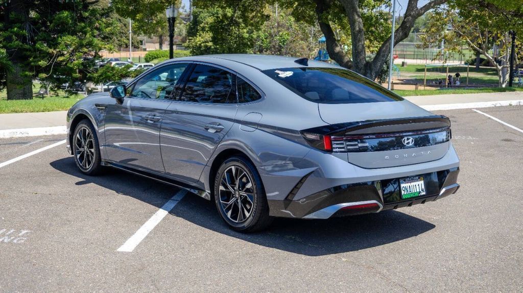Used 2024 Hyundai Sonata SEL 4D Sedan