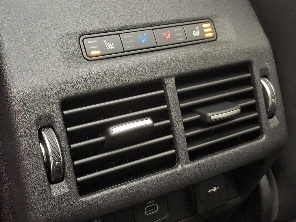 Thumbnail: 2026 Land Rover Discovery Sport - 7