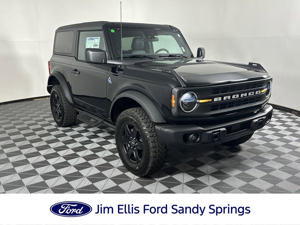 2024 Ford Bronco Black Diamond 1