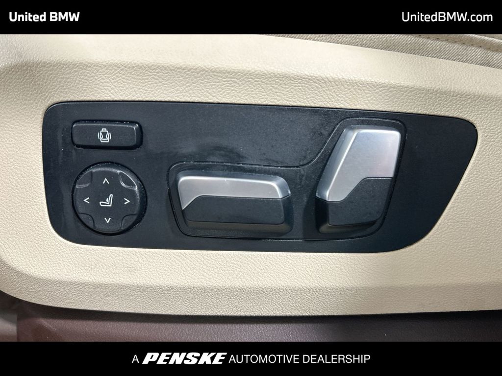 Thumbnail: 2019 BMW X7 - 12
