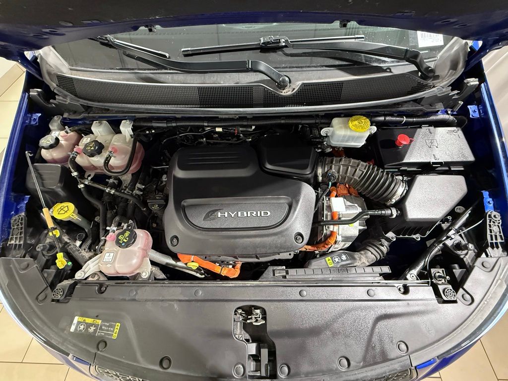 Thumbnail: 2021 Chrysler Pacifica - 10