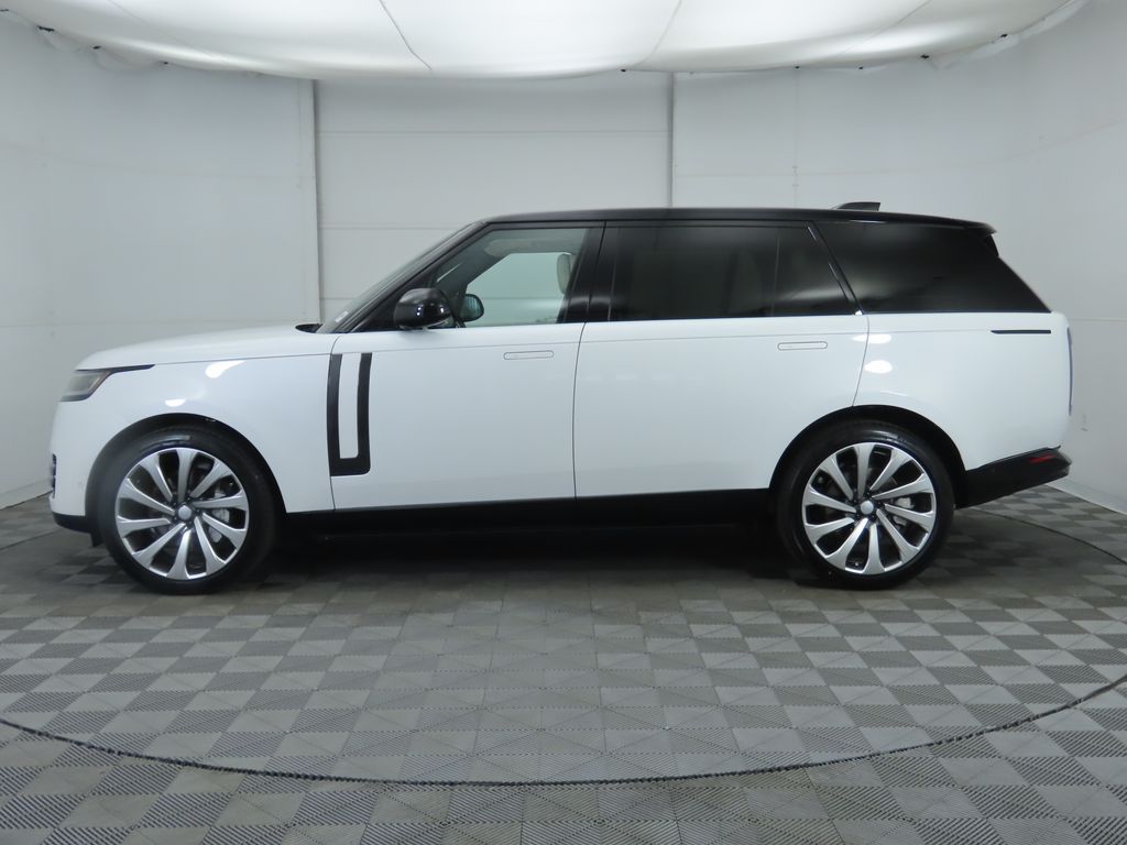 Thumbnail: 2025 Land Rover Range Rover - 8