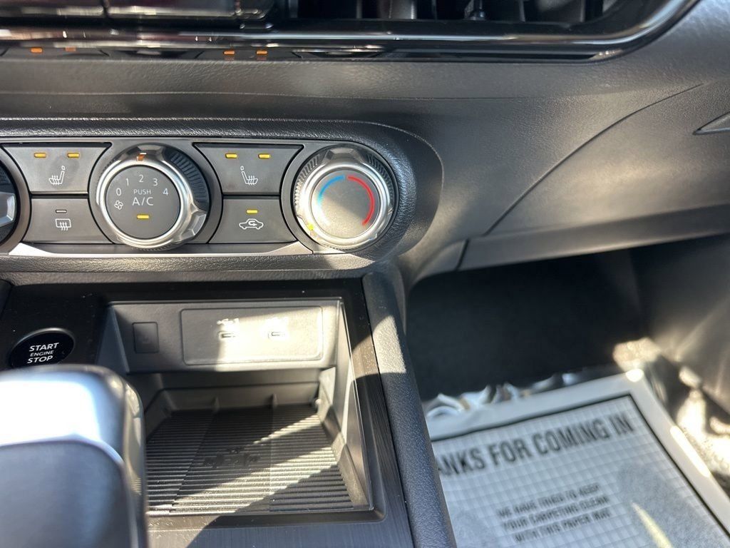 2025 Gun Metallic Nissan Kicks SV FWD SUV