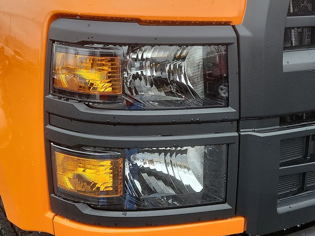 2023 Chevrolet Silverado 6500HD - 8