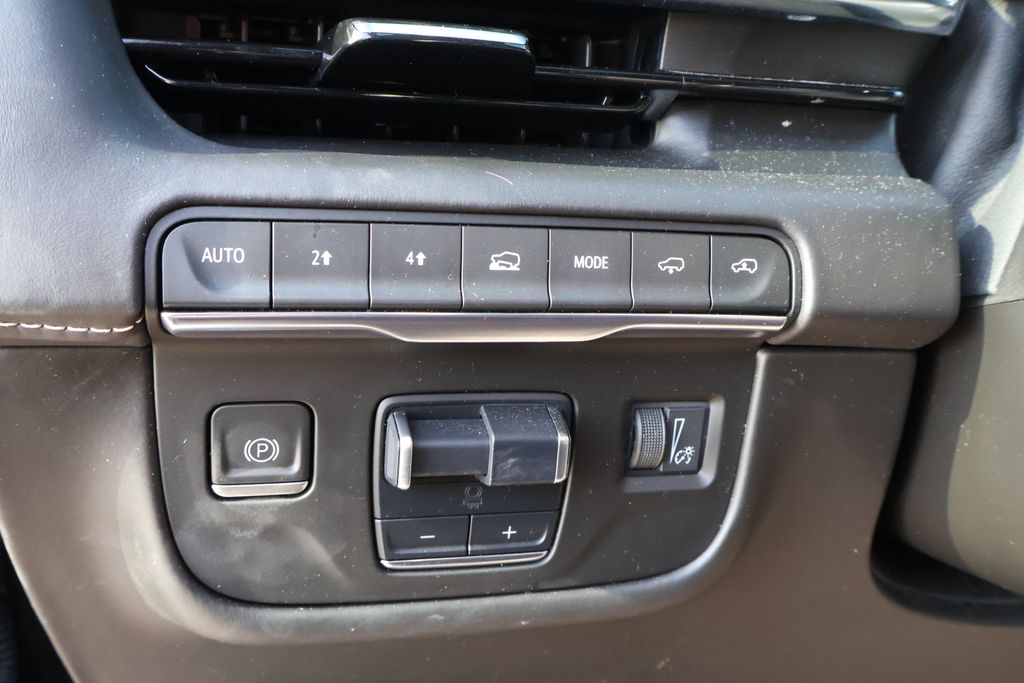 Thumbnail: 2023 Cadillac Escalade - 21