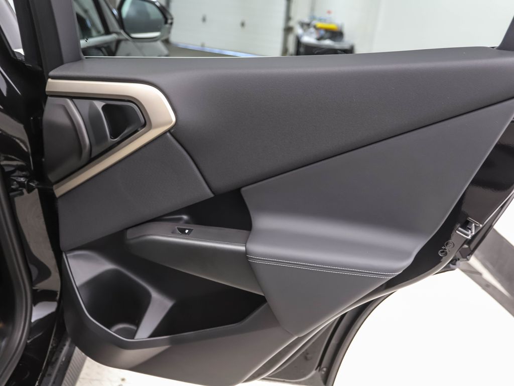 Thumbnail: 2025 BMW X3 - 26