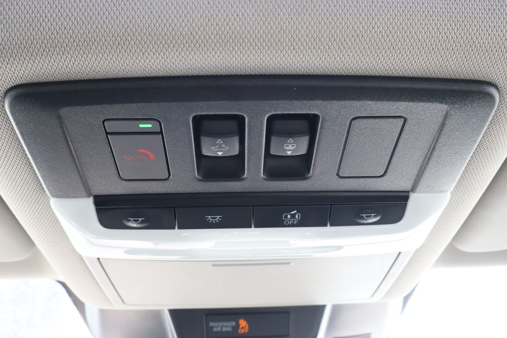 Thumbnail: 2023 Nissan Rogue - 25