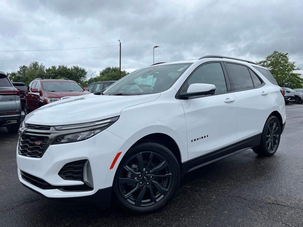 Summit White 2023 Chevrolet Equinox SUV / Crossover Front-Wheel Drive 6-Speed Automatic Overdrive