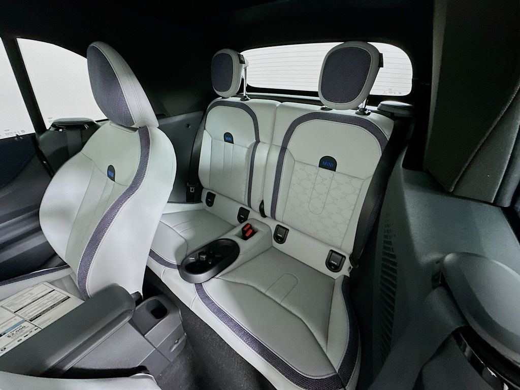 Thumbnail: 2026 MINI Cooper - 17