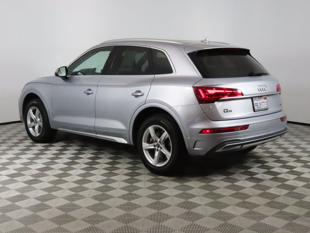 Thumbnail: 2022 Audi Q5 - 3