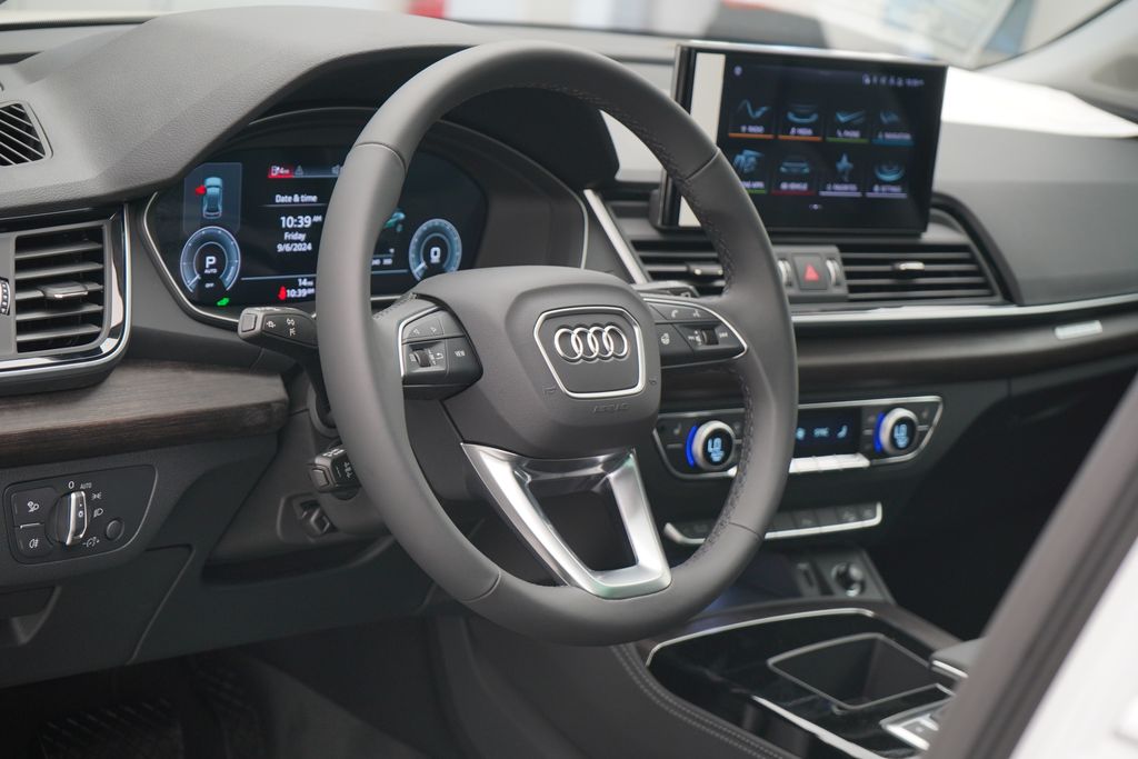 2024 Audi Q5 e  8