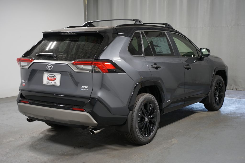 2025 Toyota RAV4 XSE 8