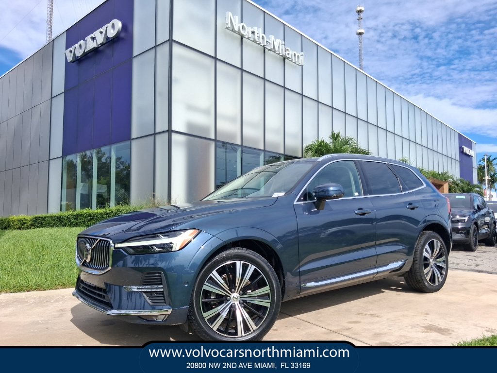 2023 Volvo XC60 B5 Plus Bright Theme