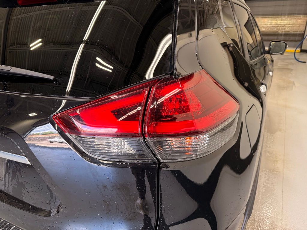 Thumbnail: 2019 Nissan Rogue - 5