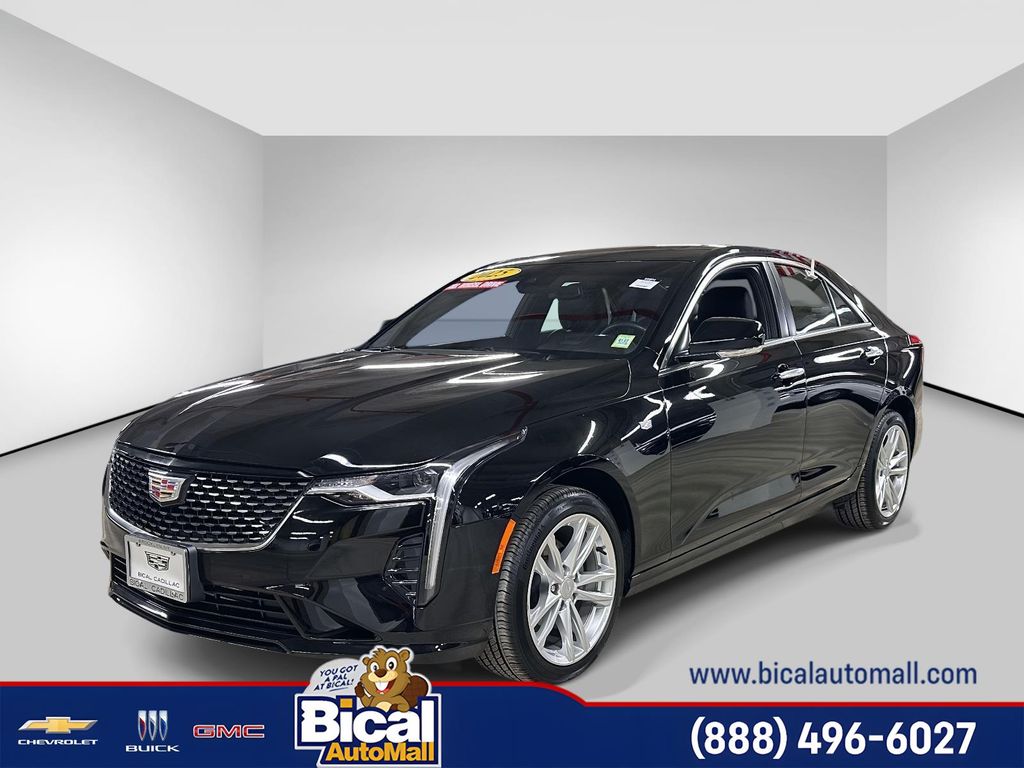 2025 Cadillac CT4 Luxury AWD