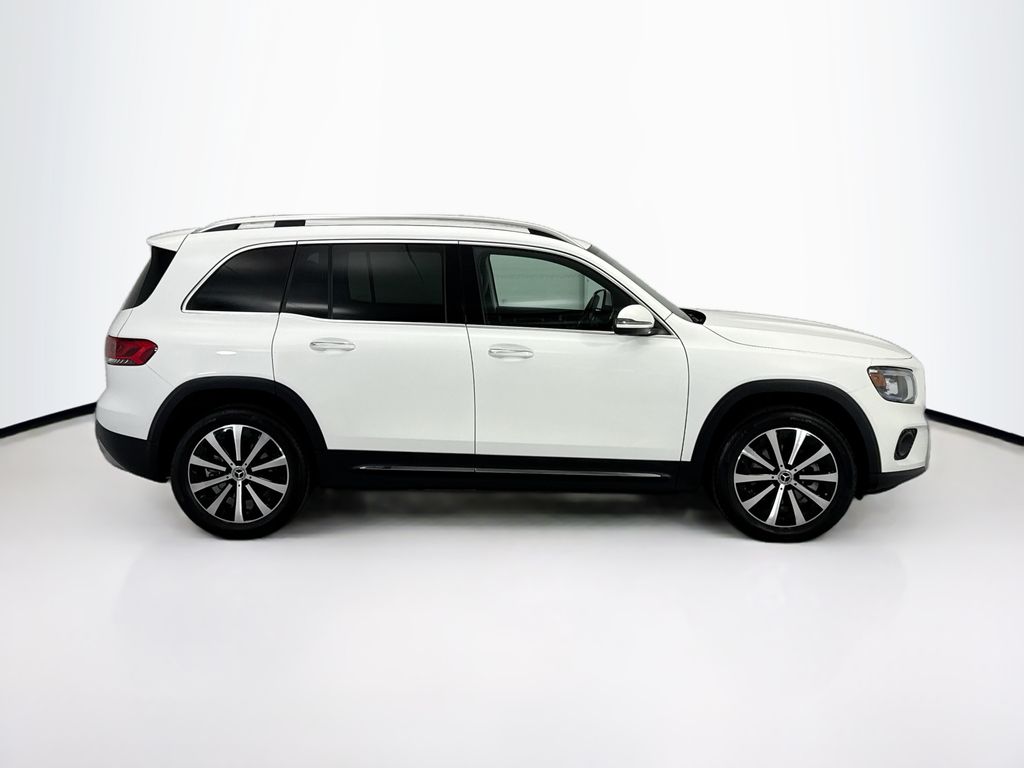 Thumbnail: 2023 Mercedes-Benz GLB - 4
