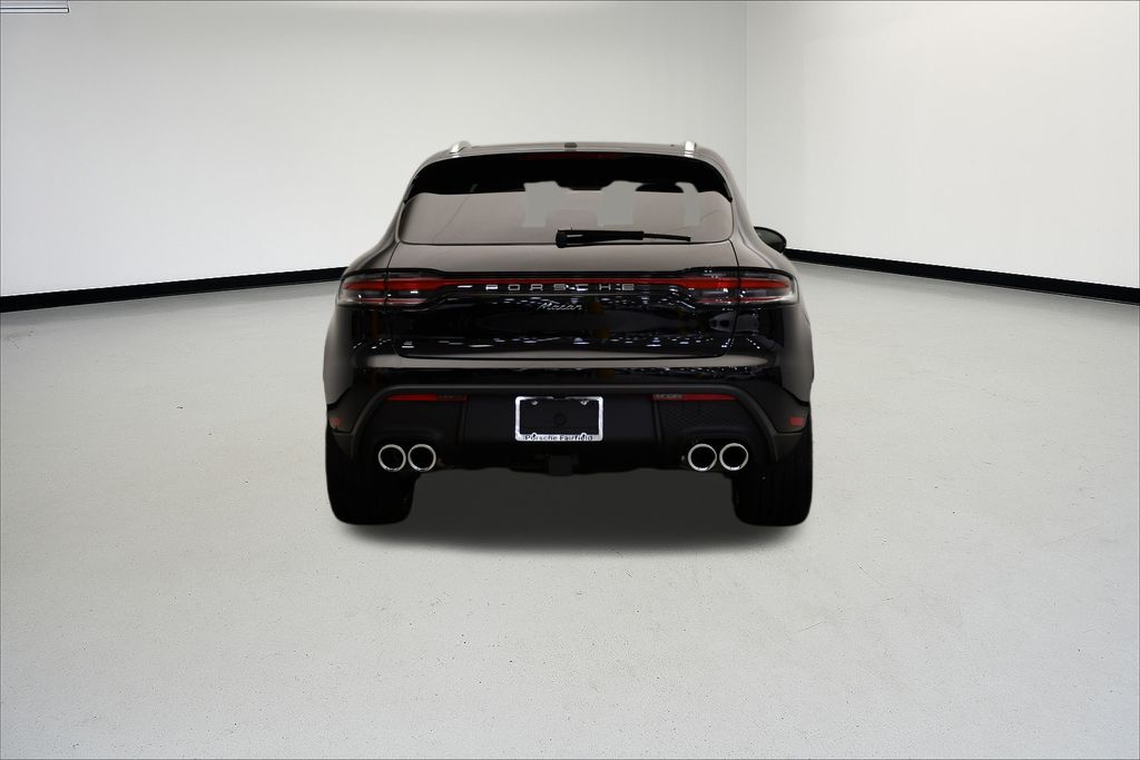 Thumbnail: 2026 Porsche Macan - 6