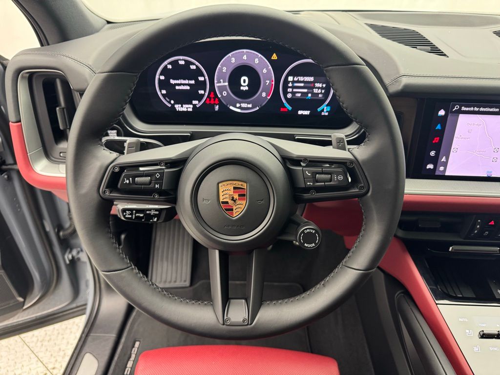 2025 Porsche Cayenne S 6