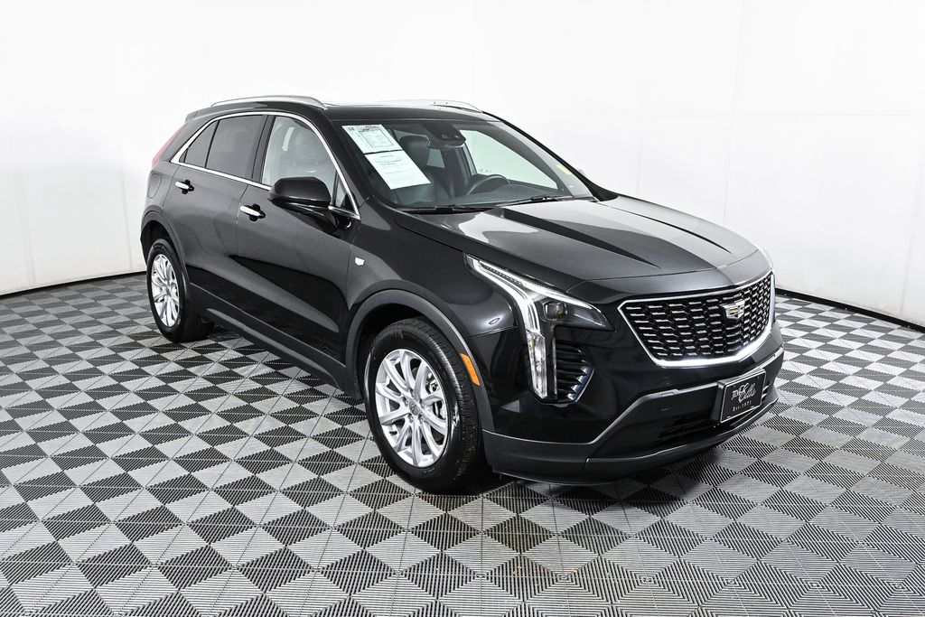 2021 Cadillac XT4 Luxury 1