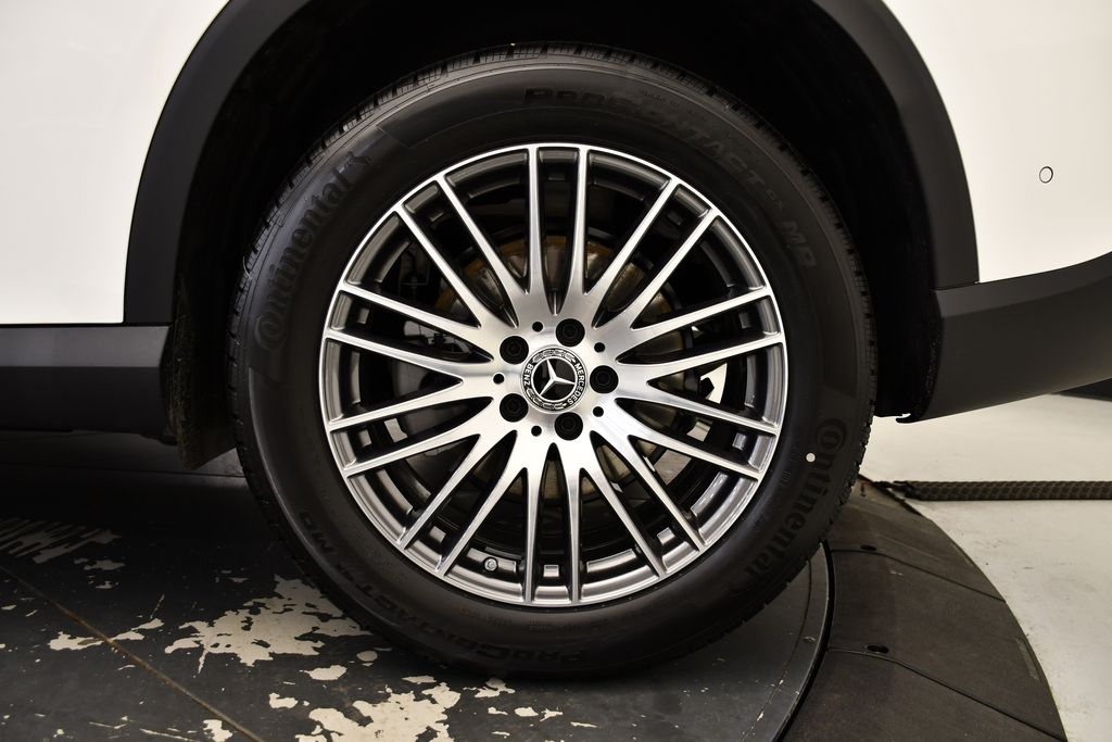 Thumbnail: 2025 Mercedes-Benz GLC - 14