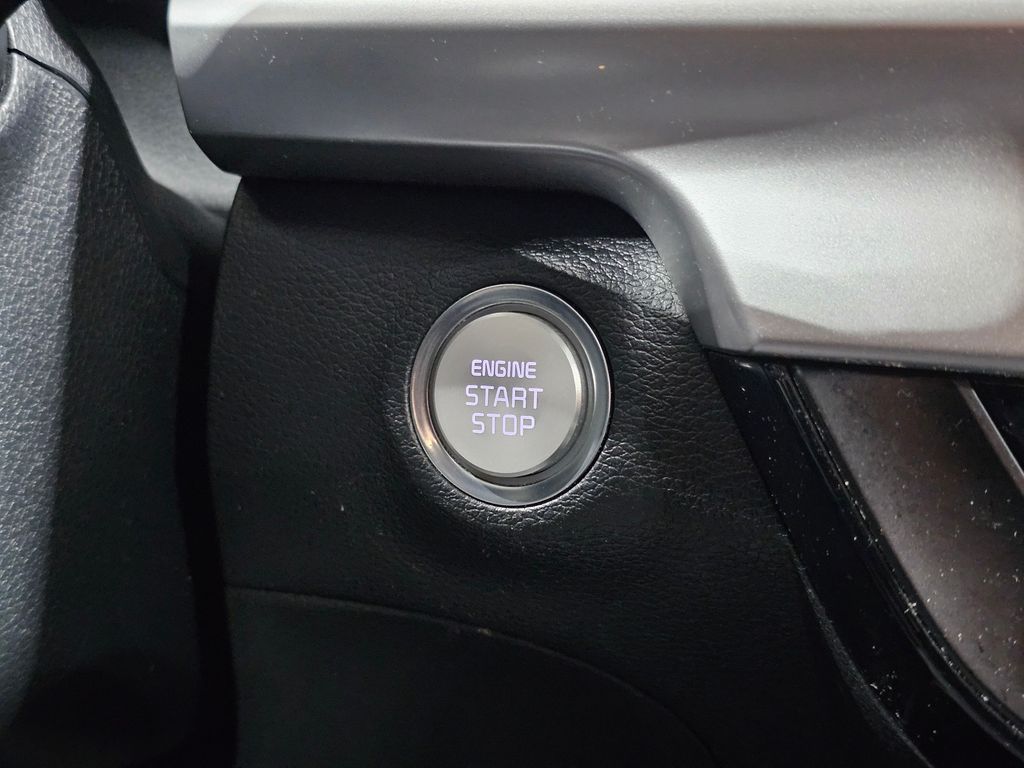 Used 2021 Purple Kia LX image 29