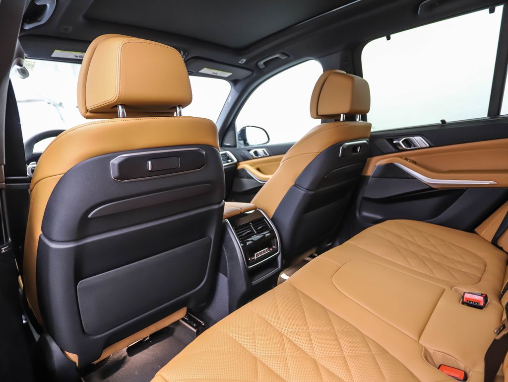 Thumbnail: 2026 BMW X5 - 20