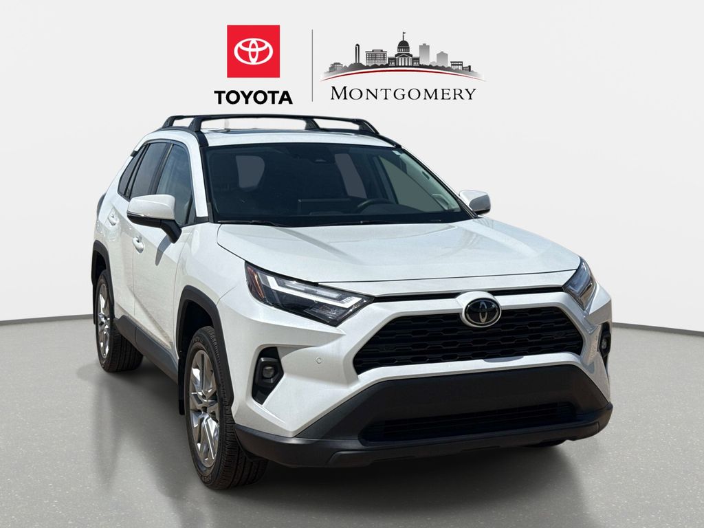 White (Wind Chill Pearl) 2023 Toyota RAV4 XLE Premium FWD SUV / Crossover Front-Wheel Drive 8-Speed Automatic