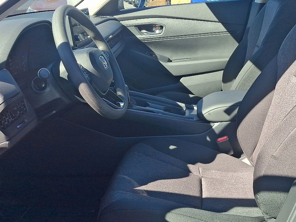 2025 Honda Accord LX 7