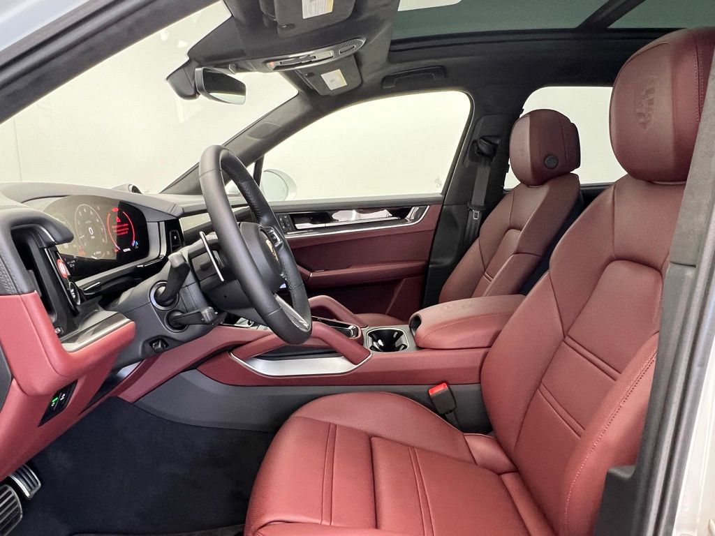 Thumbnail: 2025 Porsche Cayenne - 5